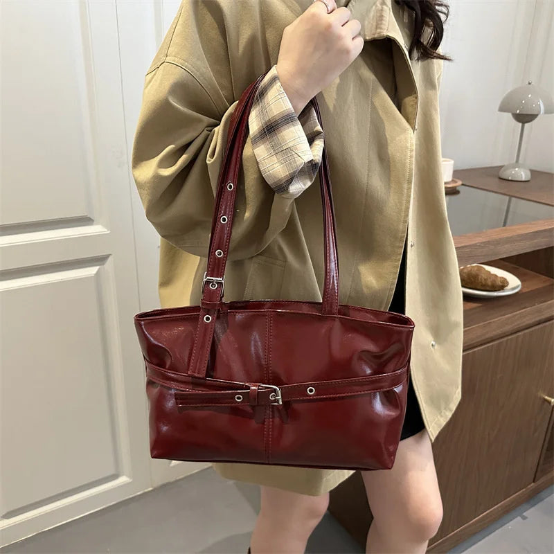 Vintage-Inspired Wine Red Shoulder Bag/Purse