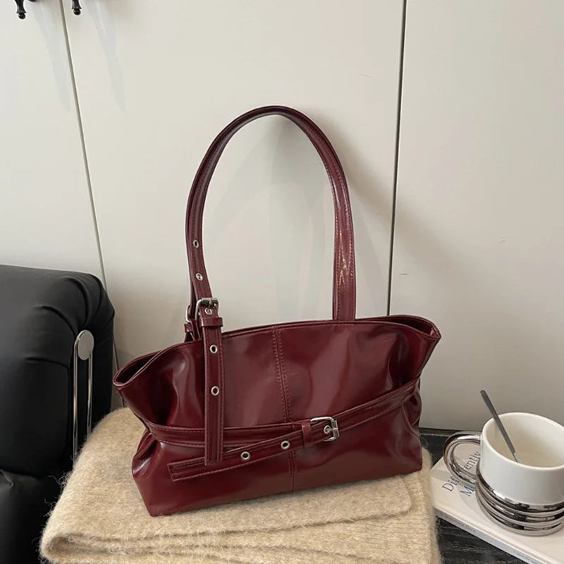Vintage-Inspired Wine Red Shoulder Bag/Purse